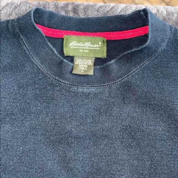 Eddie Bauer Men's Crewneck Sweater in black with Red Trim large tall, green tag - Picture 2 of 11